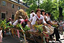 ...spod kościoła w Mogile...