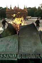 Uroczystości Dnia Polskiego Państwa Podziemnego odbyły się na placu Matejki w Krakowie.