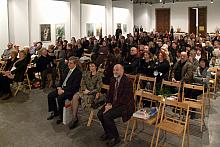 Zaproszeni goście spotkali się 
w sali wystaw zmiennych 
w Nowym Gmachu Muzeum Narodowego przy al. 3 Maja 1 
w Krakowie.