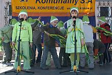 Na scenie, obok starego kazimierskiego ratusza, młodzi artyści przypominali mieszkańcom Krakowa, że warto żyć w zgodzie z naturą