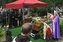 Pożegnali Profesora Wiktora Zina kardynał Stanisław Dziwisz...