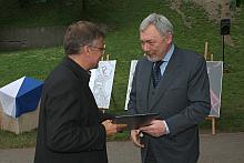 Pod Wawelem stanie w przyszłości Centrum Obsługi Ruchu Turystycznego, według projektu przygotowanego przez biuro architektoniczn