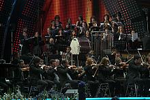 Śpiewały chóry Nuovo Lirico Sinfonico Romano oraz Coro "Claudio Casini" Universita di Tor Vergata di Roma.