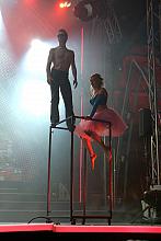 Widzowie obejrzeli około trzysta różnych kostiumów...