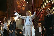 Zgromadzona na Rynku Głównym publiczność długo oklaskiwała twórców i wykonawców.