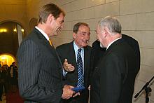 Lipsk reprezentowali: pan Burkhardt Jung, Nadburmistrz oraz wielebny Friedrich Magirius, Honorowy Obywatel Miasta Krakowa.