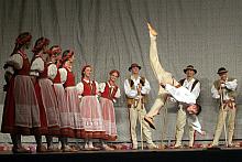 Tadeusz Sygietyński i Mira Zimińska-Sygietyńska, twórcy "Mazowsza", rozpoczęli od szukania młodych, muzycznie i tanecz