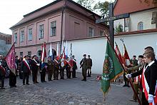 Przybyły liczne poczty sztandarowe.