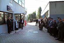 Zaproszono gości do zwiedzenia budynku... 