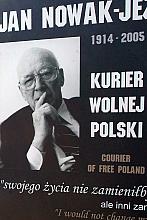Odsłonięciu tablicy towarzyszyła wystawa przygotowana przez krakowskie Muzeum Historii Fotografii przy współpracy ECE Projektman