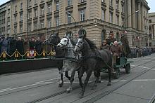 W defiladzie nie mogło zabraknąć taczanki z zamontowanym karabinem maszynowym.