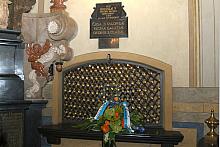 ... gdzie spoczywa rodzeństwo: patronka kaplicy, błogosławiona Salomea, regina Galatiae, czyli królowa Halicza, oraz jej brat Bo