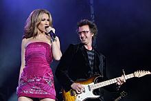 Koncert - który został uznany za jedno z najważniejszych muzycznych wydarzeń w Polsce w 2008 roku - widzowie przyjęli entuzjasty