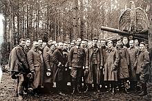 Pomiędzy rokiem 1914 a 1918 było wiele - jak śpiewano w żołnierskiej piosence - "mąk i cierpienia". Jednak żołnierz le