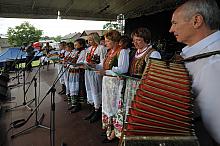 Podczas dożynek nie może zabraknąć tradycyjnego "ośpiewania".