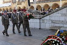 Delegacja Wojska Polskiego, z generałem dywizji Edwardem Gruszką, dowódcą 2 Korpusu Zmechanizowanego, na czele.