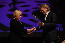 "Za pełen mocy przekaz sceniczny, pozwalający współczesnej publiczności odkryć na nowo klasyczny tekst" nagrodzone zos