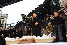 Przygotowane opłatki pobłogosławił ksiądz biskup Józef Guzdek.