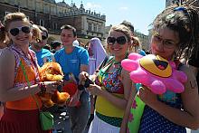 ...urocze niewiniątka z kwiatuszkami.