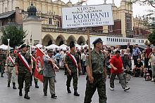 ...gdzie odbyła się kolejna "lekcja śpiewania" czyli wspólne wykonanie patriotycznych pieśni przez krakowian i uczestn