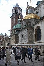 Gość zwiedził wzgórze wawelskie.