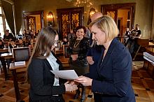 Nagrody dla uczniów szkół podstawowych za osiągnięcia w konkursach i olimpiadach przedmiotowych w roku szkolnym 2014/2015 „Laur Olimpijski” (cz. 1)