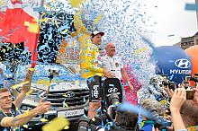 Dekoracja zwycięzców 73. Tour de Pologne