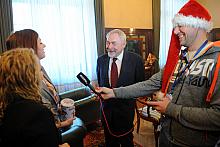 Studenci Dzieciom MIKOŁAJKI 2013 - akcja charytatywna zbierania pieniądzy na sprzęt rehabilitacyjno – sportowy i prezenty dla dzieci z domów dziecka, ośrodków opiekuńczo-wychowawczych oraz ośrodków szkolno - wychowawczych w Krakowie