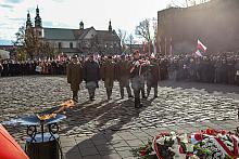 BS KR PL 20171111 033A1990