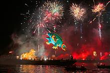 Smocze widowisko na Wiśle