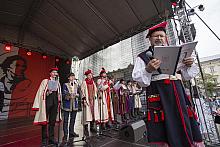 Lekcja Śpiewania "Wszyscy Jesteśmy Kościuszkami" oraz wspólne zdjęcie krakowian