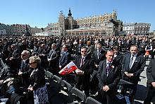 ...łączyli się we wspólnej modlitwie.