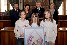 Krakowskie Wodociągi pod patronatem Prezydenta Krakowa zorganizowały konkurs "Kropelka Europy w Krakowie".