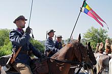 Uroczystości w Michałowicach w 33. po wojnie rocznicę wymarszu I Kompanii Kadrowej