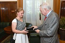 Spotkanie z Weroniką Tupaj, która uzyskała 100% ze wszystkich przedmiotów na maturze